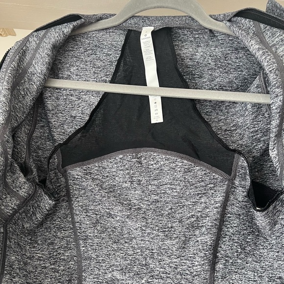 Lululemon Define Jacket - Picture 4 of 6
